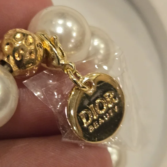Dior Beauty Bracelet with 5 Removable Mini Charms - Picture 5 of 13